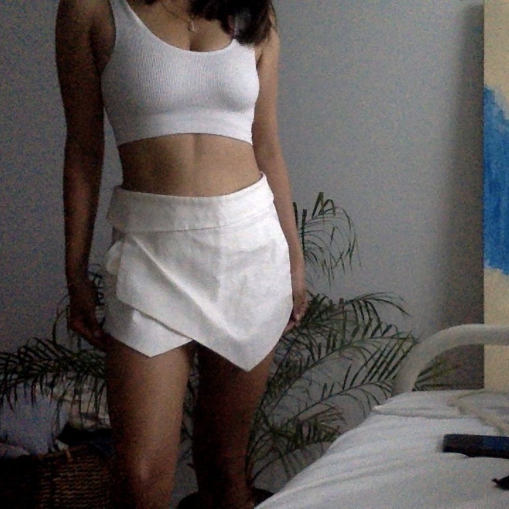 Aritzia White Skort